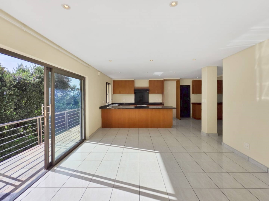 To Let 4 Bedroom Property for Rent in Oranjezicht Western Cape